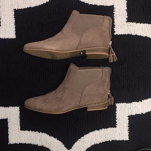 Dr. Scholls Be Energized Foam Technology Booties